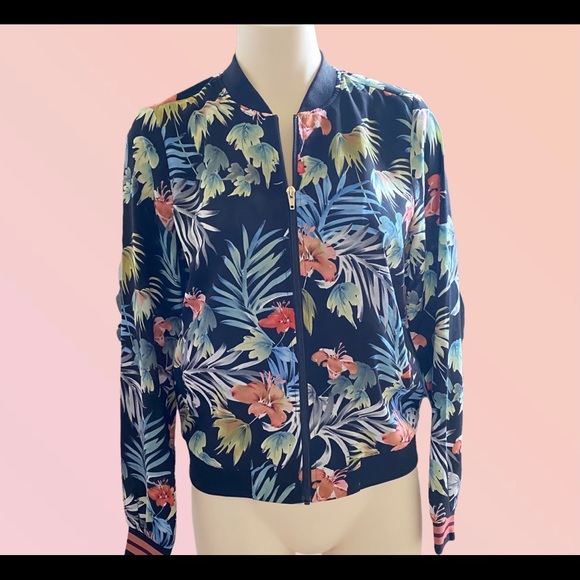 becxy Jackets & Blazers - BECXY Women’s Light Floral Bomber Jacket XS